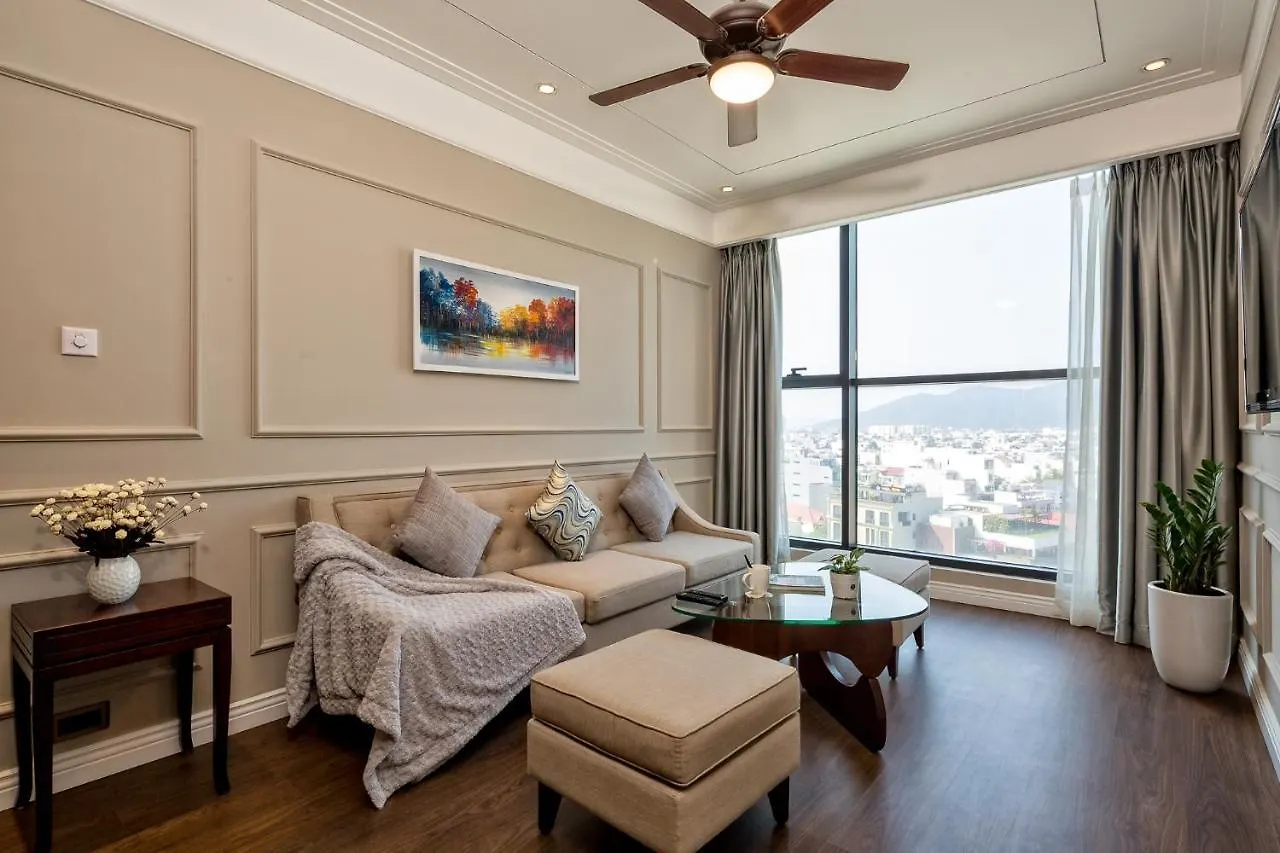 Beachfront Luxury Apartment - Rooftop Pool - Da Nang